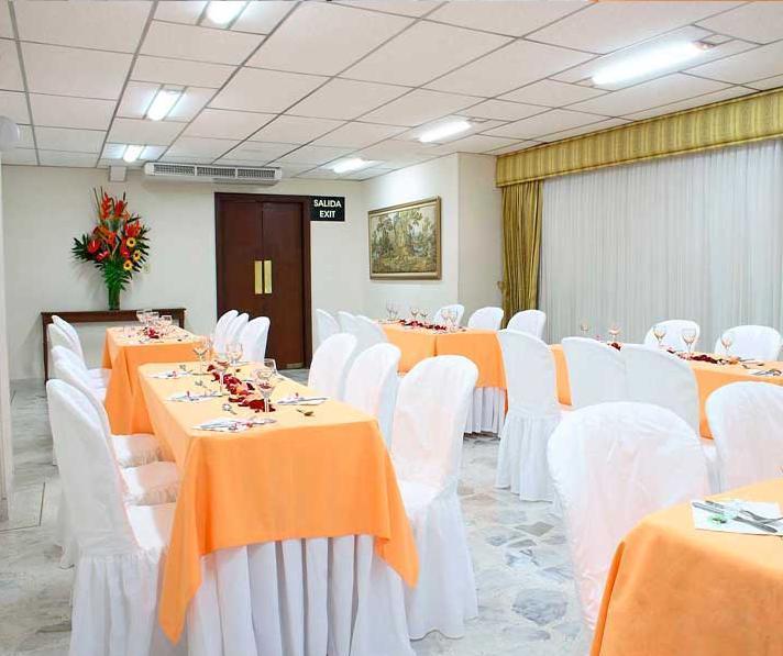 Hotel Mudejar Кали Екстериор снимка